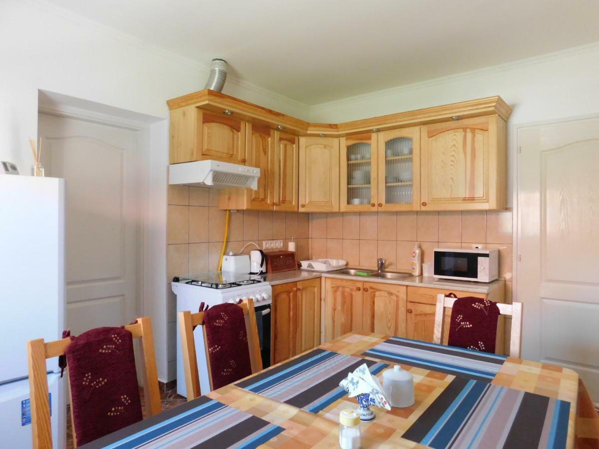 8888 Apartmanhaz Lispeszentadorján Exterior foto