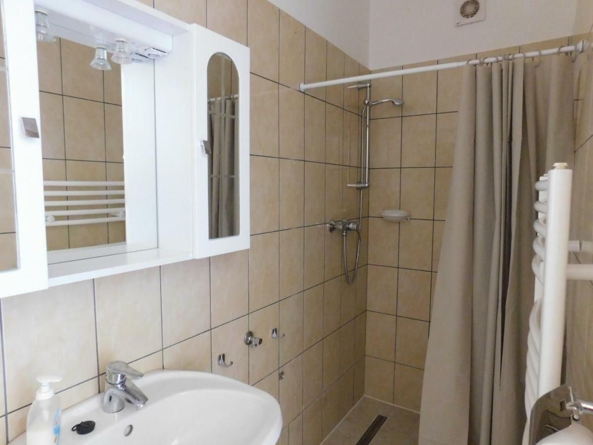8888 Apartmanhaz Lispeszentadorján Exterior foto